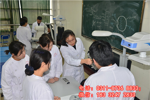 口腔醫(yī)學專科多久可以考助理醫(yī)師和執(zhí)業(yè)醫(yī)師證