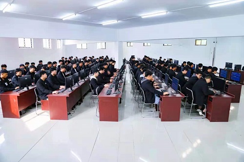 石家莊東華鐵路學(xué)校宿舍是獨(dú)立衛(wèi)生間嗎？