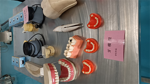 河北同仁醫(yī)學(xué)院口腔專業(yè)出來能干什么？