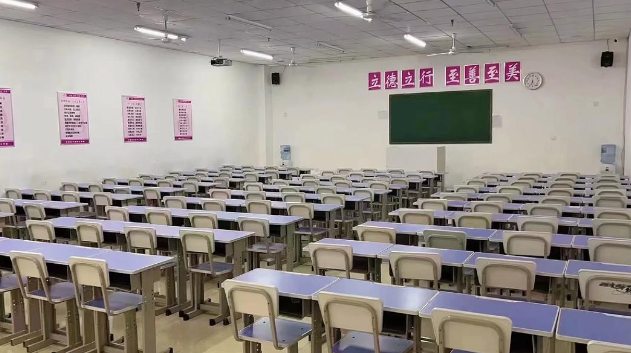 石家莊天使護(hù)士學(xué)校管的嚴(yán)格嗎?